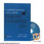 قیمت و خرید کتاب Understanding and Using English Grammar Betty Azar 5th از کتاب لند - تصویر اصلی - تصویر جلد روی کتاب به همراه DVD